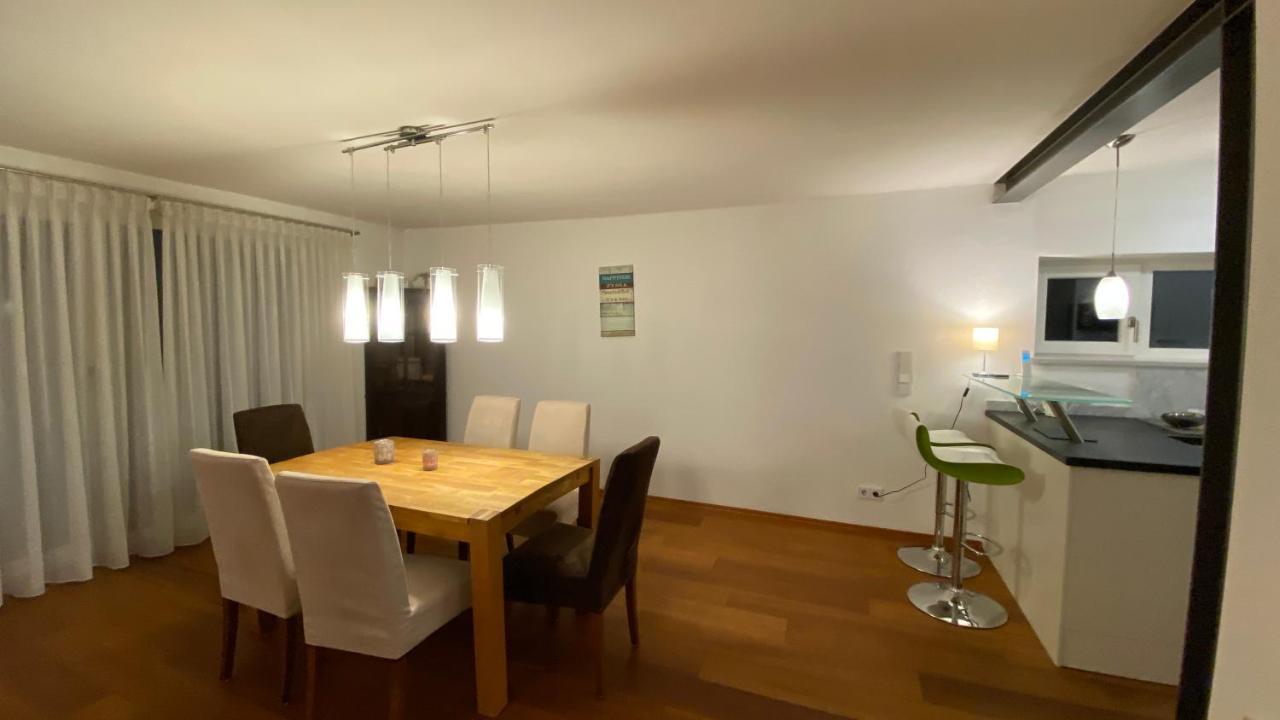 Fewo Luxus Wohnung Im Eigenen Ferienhaus, 120 Qm, Naehe Regensburg Mit Balkon, Terrasse & Garten, Gute Zuganbindung Laaber Экстерьер фото